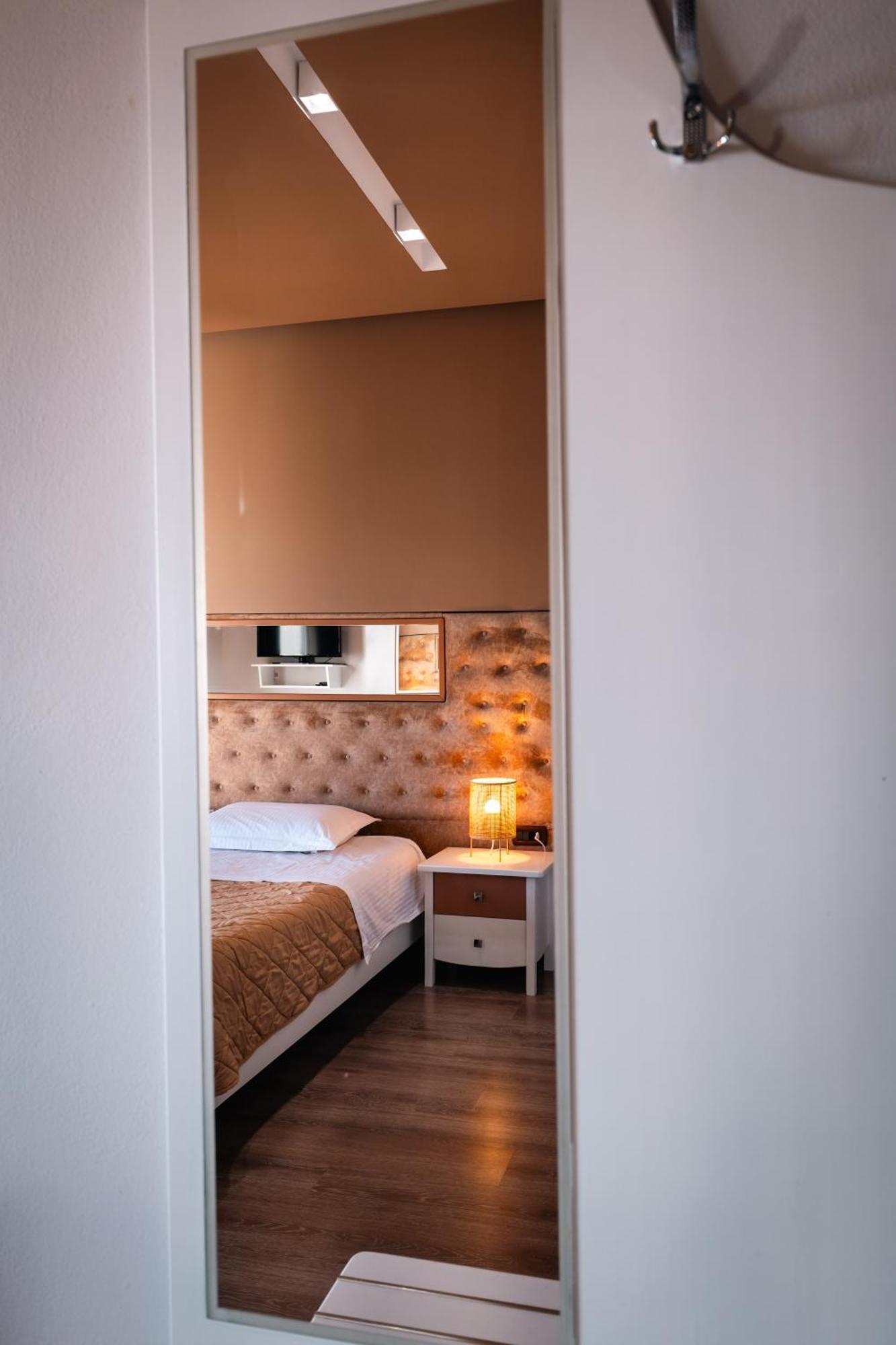 New Heaven Hotel Σαράντα Εξωτερικό φωτογραφία
