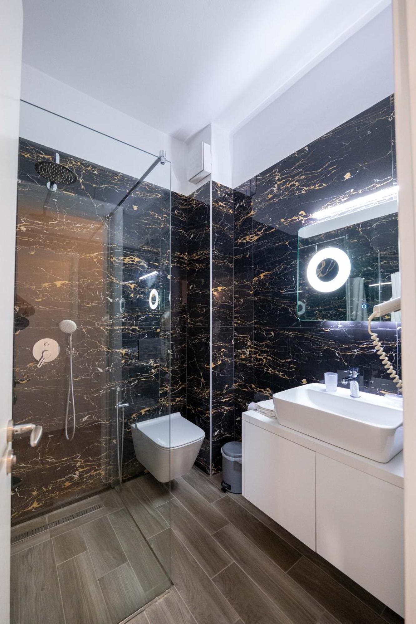 New Heaven Hotel Σαράντα Εξωτερικό φωτογραφία
