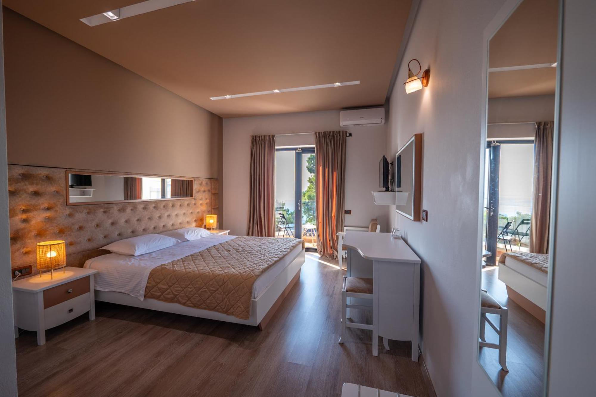 New Heaven Hotel Σαράντα Εξωτερικό φωτογραφία