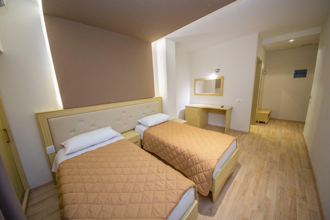 New Heaven Hotel Σαράντα Εξωτερικό φωτογραφία